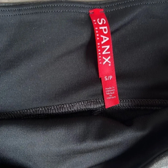 NWT Spanx Faux Leather Leggings - Picture 6 of 7